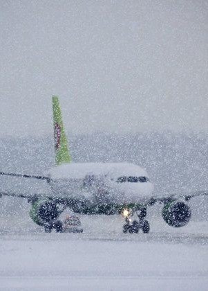 Самолет в снег